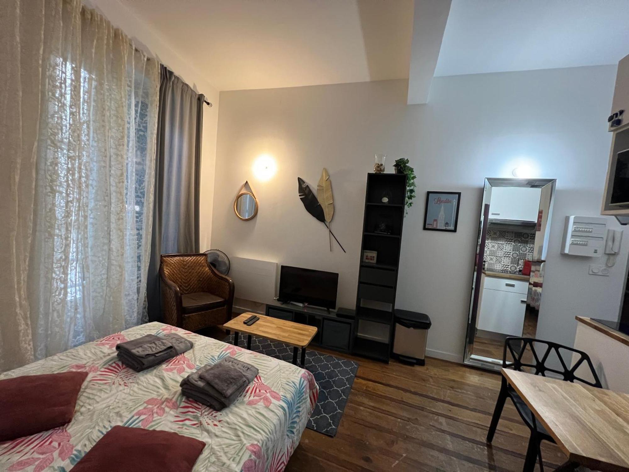 Les Studios Du Centre Historique De Valence Βαλένς Εξωτερικό φωτογραφία