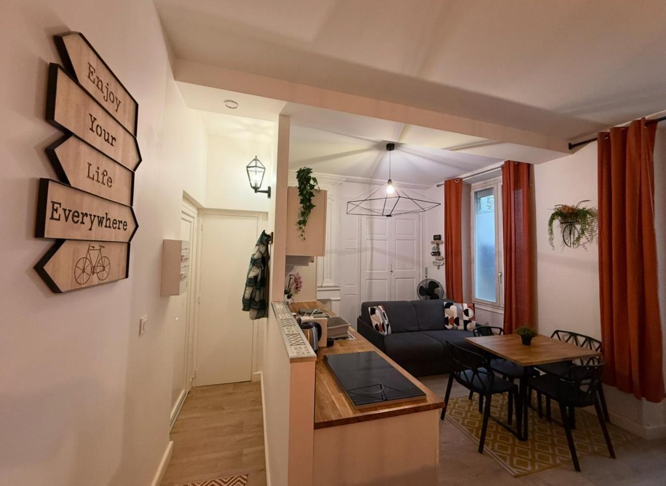 Les Studios Du Centre Historique De Valence Βαλένς Εξωτερικό φωτογραφία